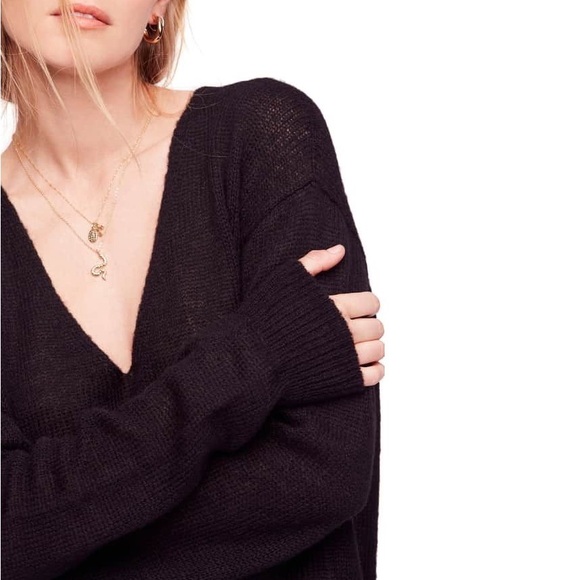 Free People Gossamer V-Neck Sweater in Black, size small - Picture 2 of 10